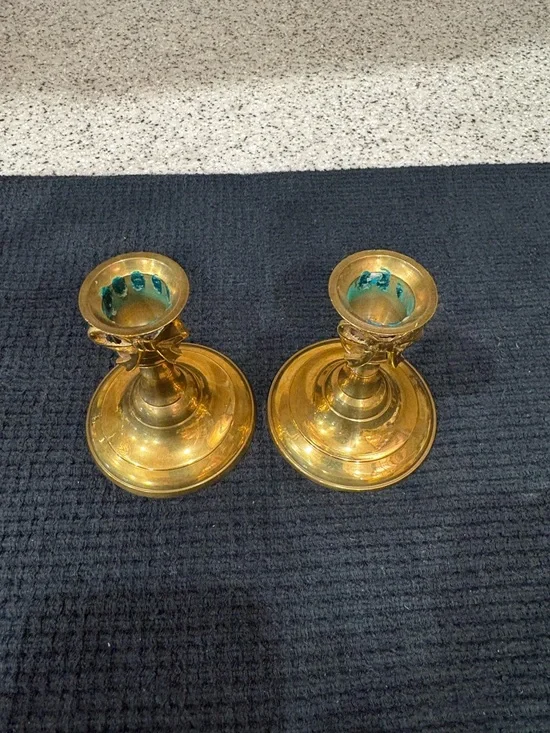 Vintage brass candlestick holders (bow/ribbon) - Picture 2 of 10
